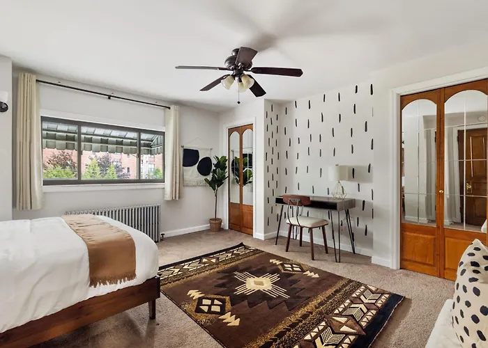 Contemporary Loft 5-min To Downtown Frühstückspension Pittsburgh